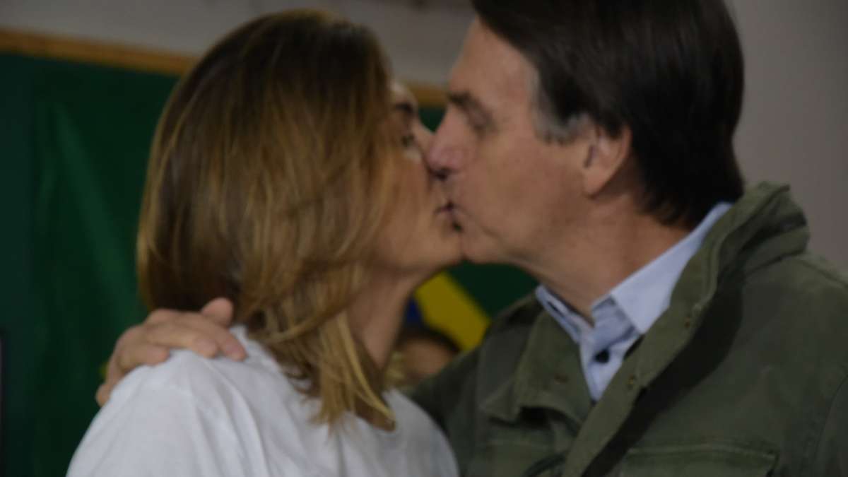 Conheça a trajetória de Michelle Bolsonaro, futura primeira-dama