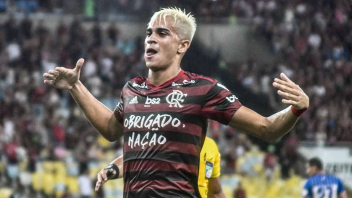 Real Madrid oficializa a contratação de Reinier, do Flamengo; veja vídeo