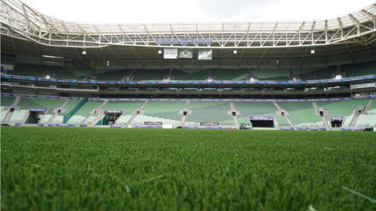 Allianz tem gramado sintético, o que facilita as lesões de atletas - (Foto: Internet)