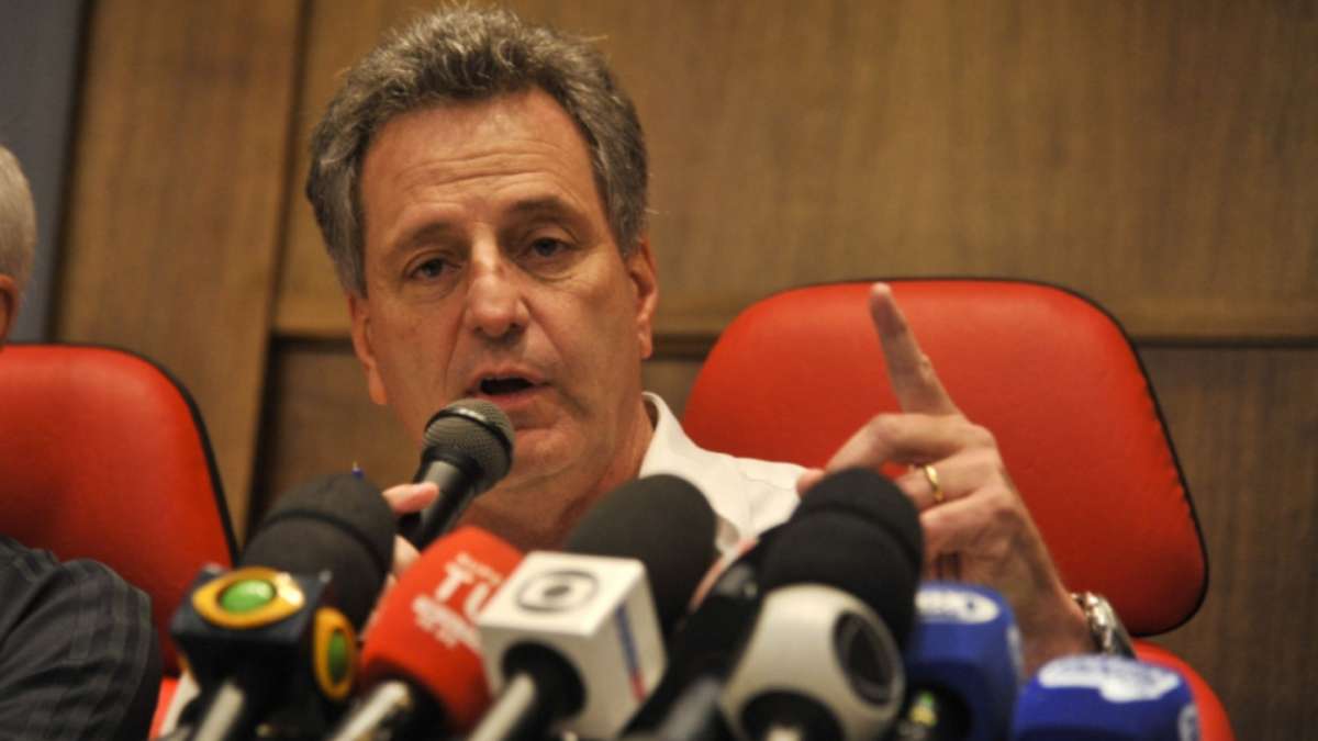 Retorno do futebol agora é uma insanidade, diz presidente de clube