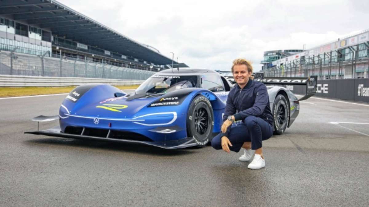 Carro elétrico de corrida da VW quebra recorde em Nürburgring