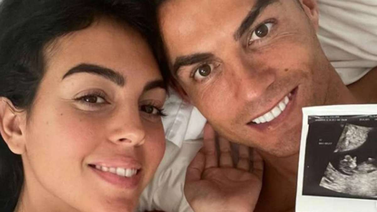 Noiva de Ronaldo nega gravidez: tenho escoliose