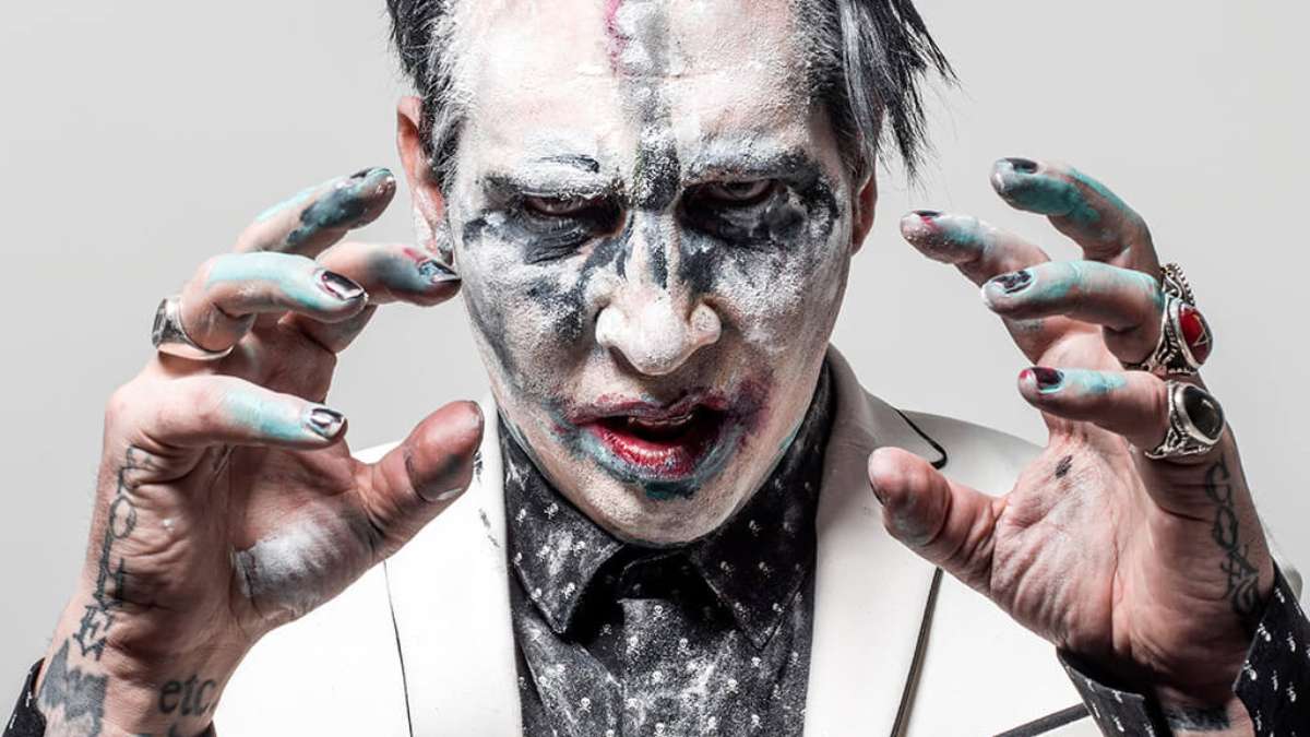 Marilyn Manson trancava mulheres em casulo de vidro à prova de som