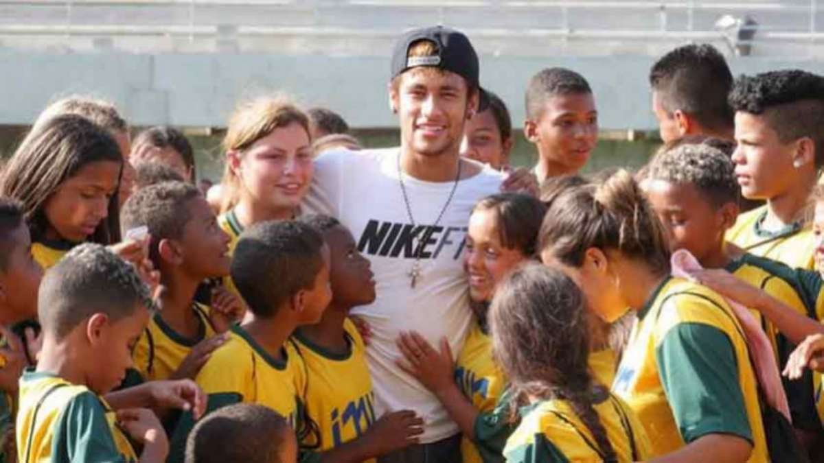 Quantas crianças têm no Instituto Neymar Jr?
