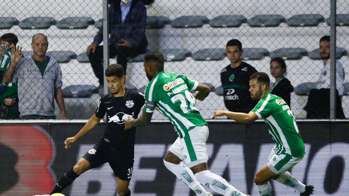 Renan vai de vil&Atilde;&pound;o a her&Atilde;&sup3;i e Juventude e Bragantino estreiam com empate no  Brasileir&Atilde;&pound;o