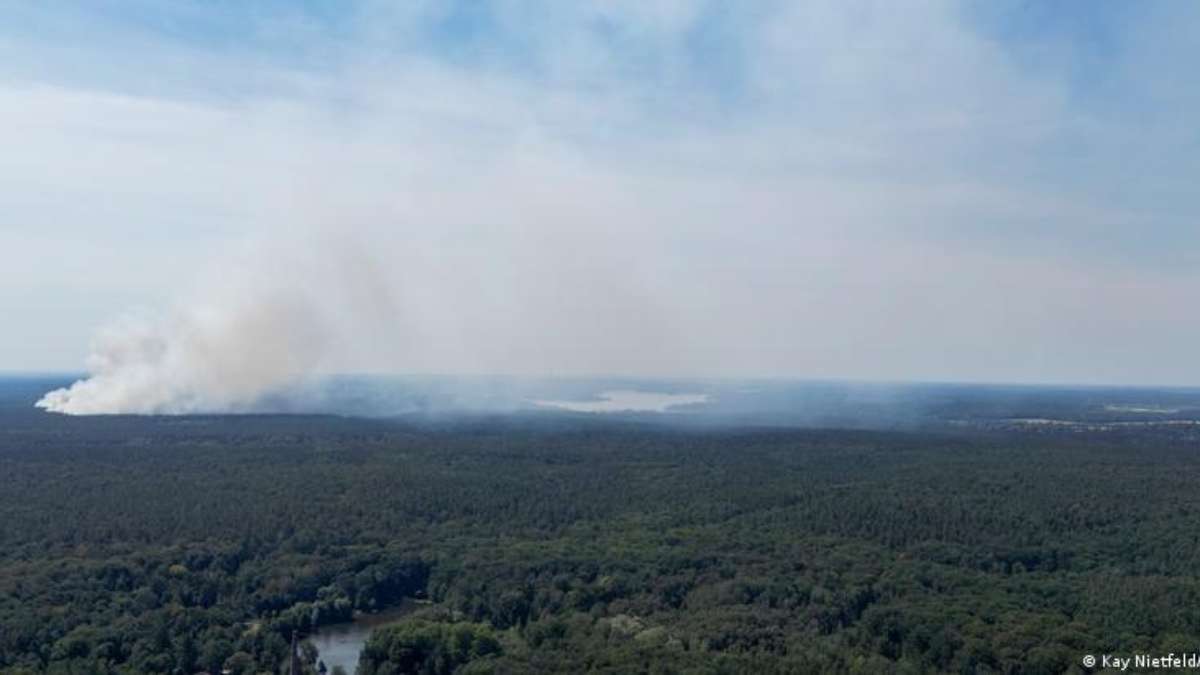 Produtos explodiram e foram arremessados durante incêndio em