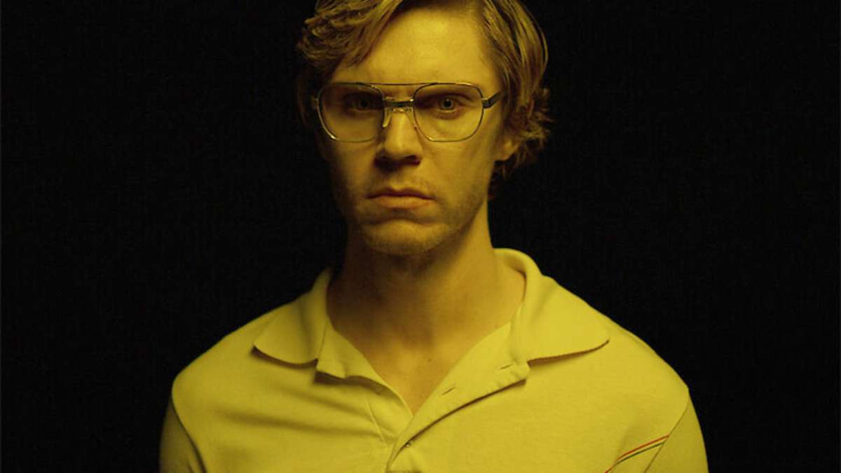 Canal PeeWee 🚂 on X: Chegou no catálogo da Netflix a minissérie Dahmer:  Um Canibal Americano. Estrelado por Evan Peters, a série mostra a história  do serial killer Jeffrey Dahmer. Vai assistir?