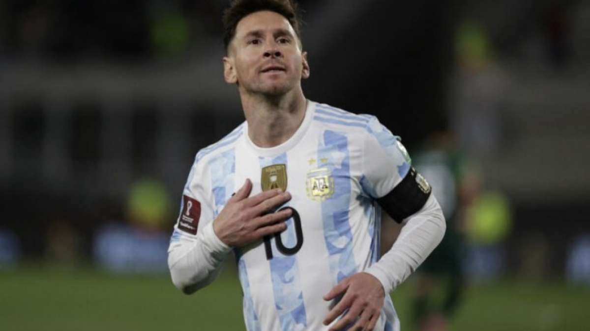 A lesão muscular de Messi pode complicar sua presença na seleção argentina