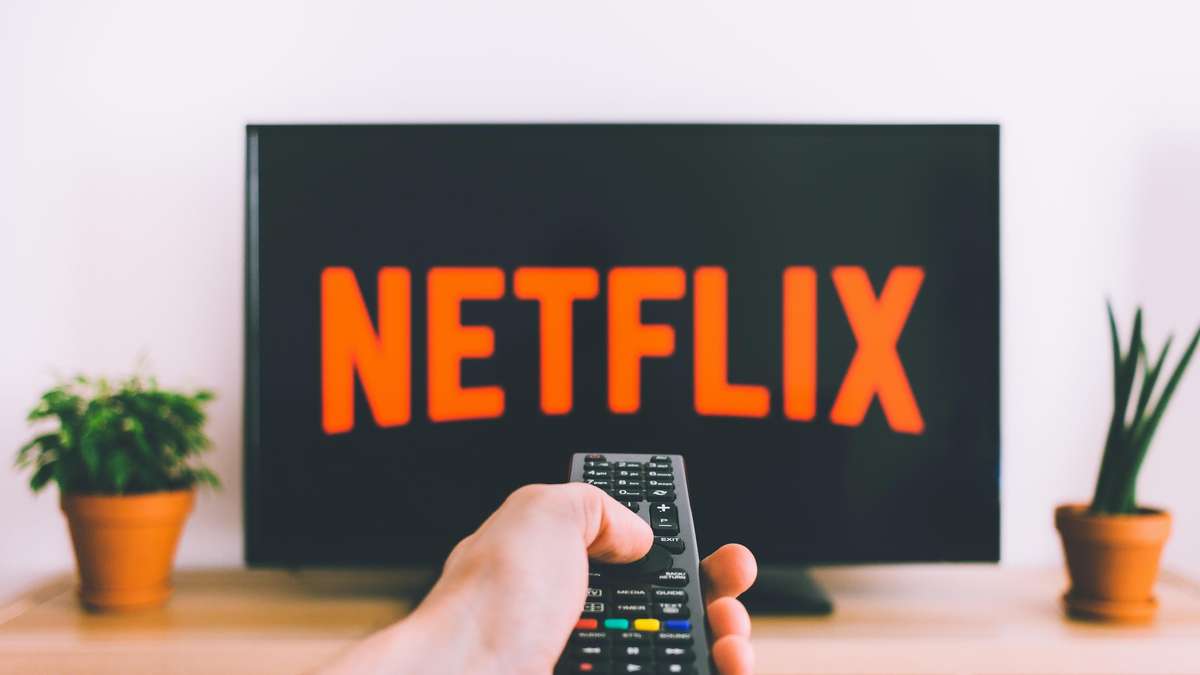 Netflix vai iniciar cobrança de “taxa por ponto extra” no Brasil
