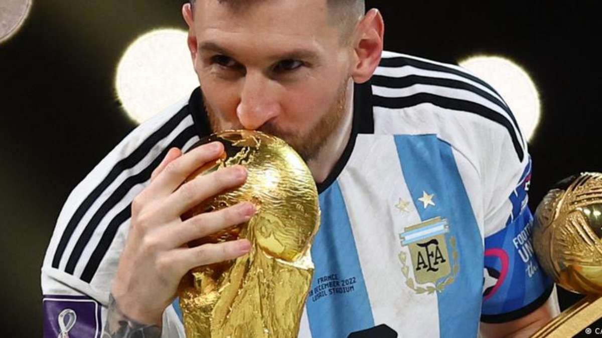 Messi é o primeiro jogador eleito Bola de Ouro em duas Copas do Mundo -  Superesportes