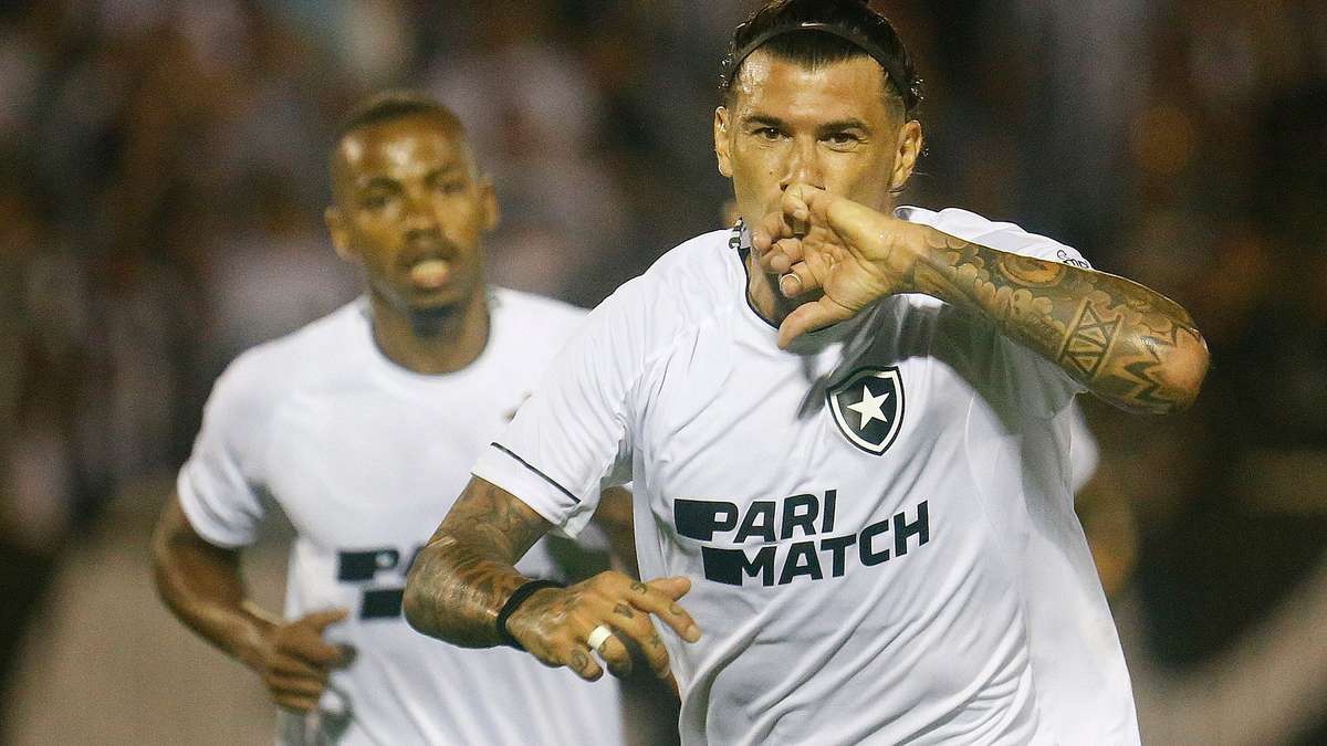 Botafogo sofre, mas vence o Volta Redonda e conquista primeiros pontos no Campeonato  Carioca