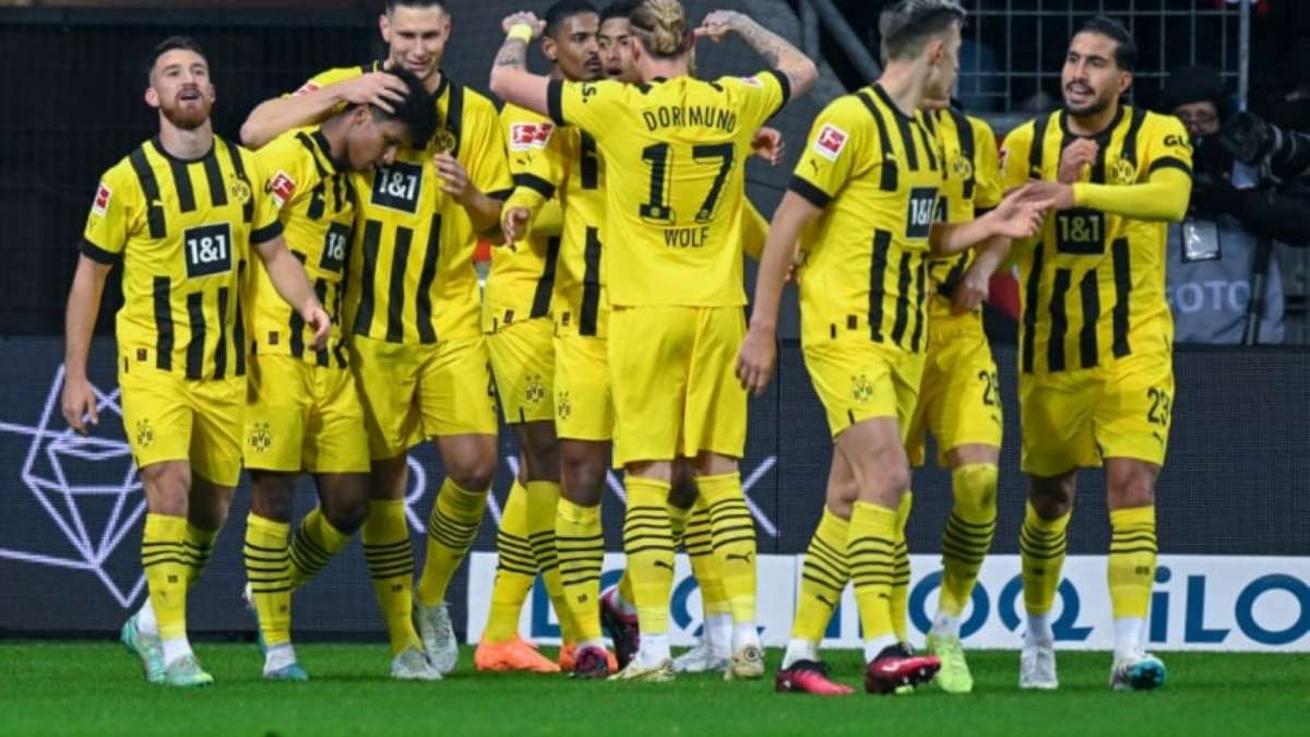 Leverkusen busca empate com Dortmund e segue no topo do Alemão 