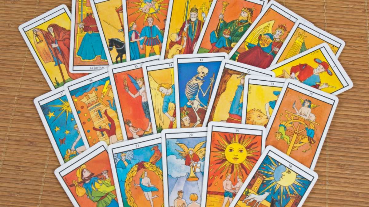Tarot online: significados das cartas nos oráculos