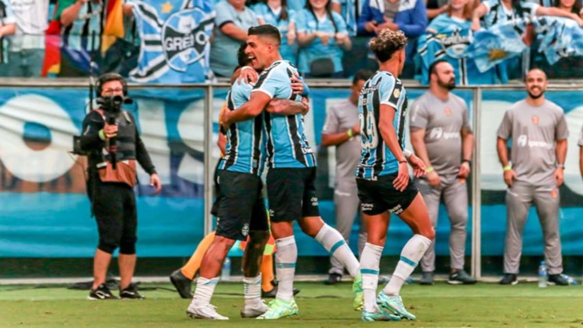 Caxias e Inter empatam em jogo marcado por pênalti perdido e gol contra -  18/03/2023 - UOL Esporte