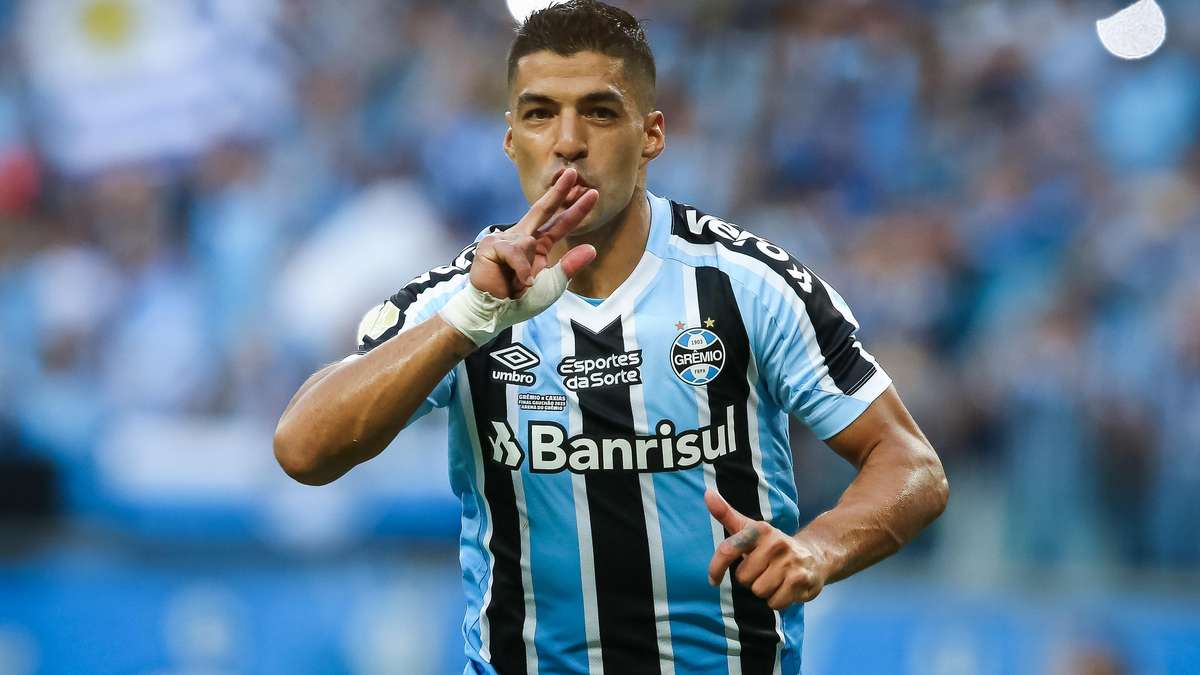 Suárez marca, Grêmio vence o Caxias e conquista o Gaúchão