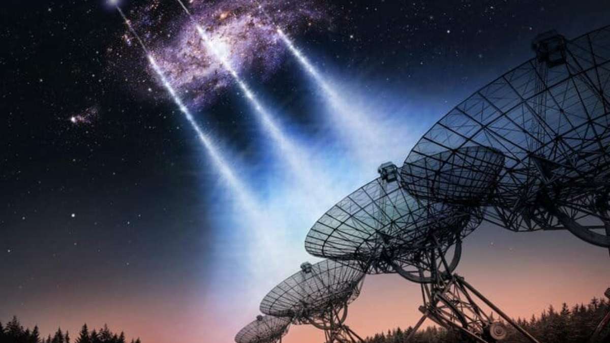 ¿Alienígenas?  Científicos descubren 5 misteriosas señales de radio del espacio