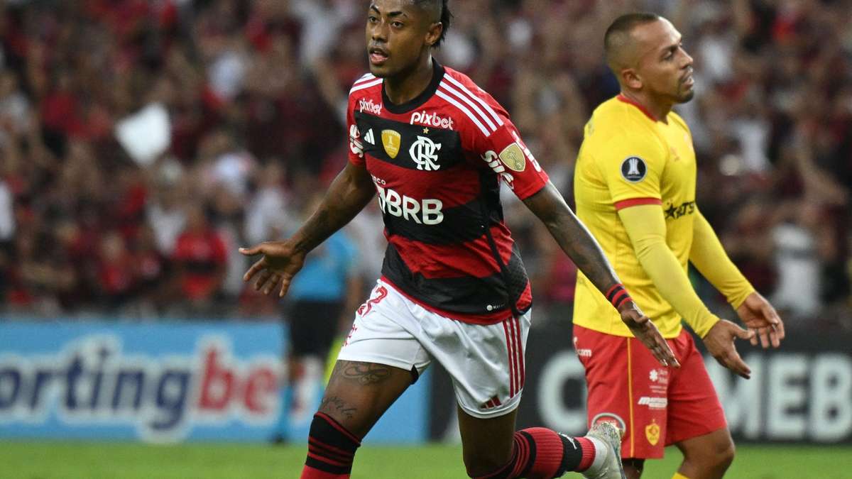 Flamengo após golear na libertadores voltou a ser o melhor time do Bra