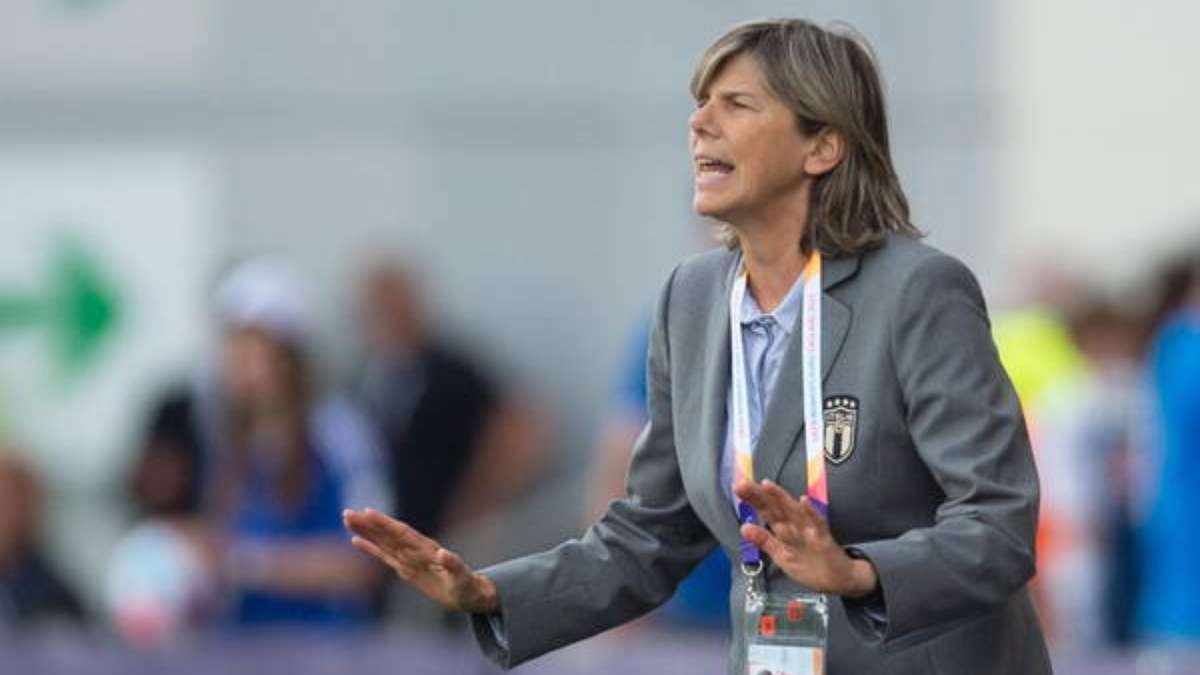 Com Juventus tricampeã, futebol feminino italiano se profissionalizará em  2022 - Surto Olímpico