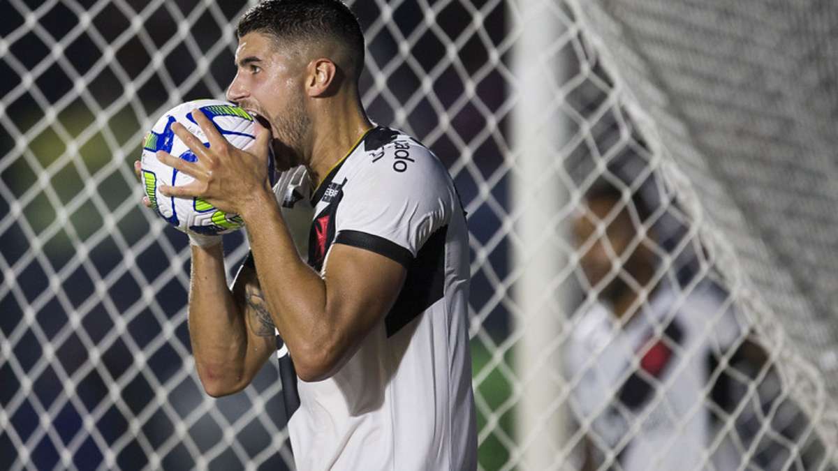 Pedro Raul passa em branco e toluca cai nos pênaltis pro Minnesota united :  r/futebol