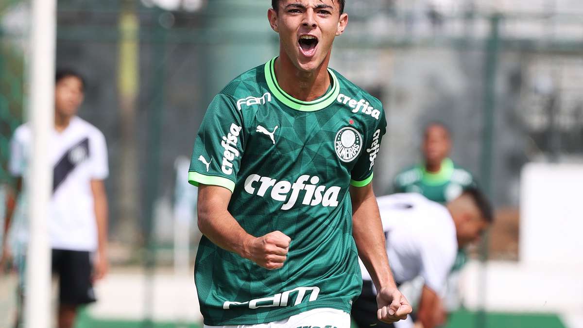 Com emoção e goleada, Palmeiras conquista os títulos do Paulistão Sub-15 e  Sub-17, palmeiras