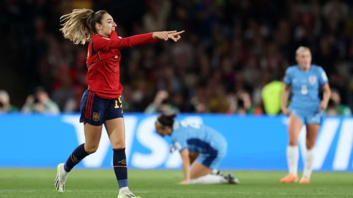 Inglaterra está pronta para enfrentar dinamismo da Espanha na final,  garante treinadora