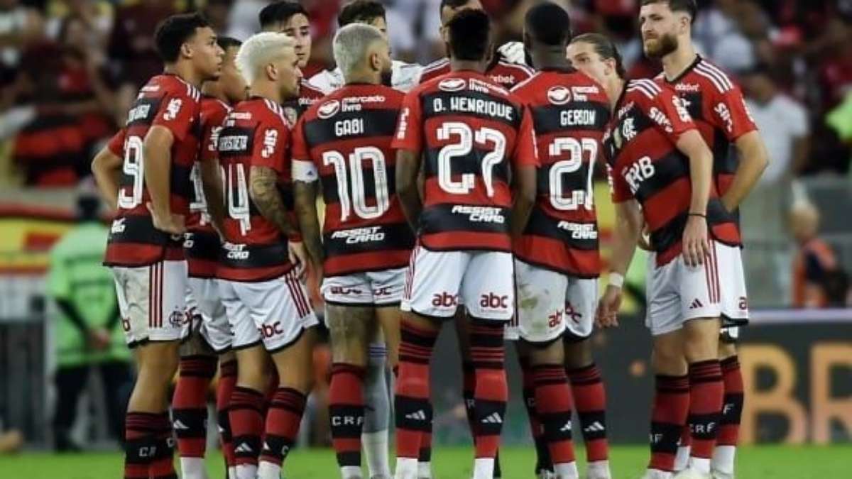 Futebol Feminino - Larissa Pereira, jogadora do Flamengo, foi