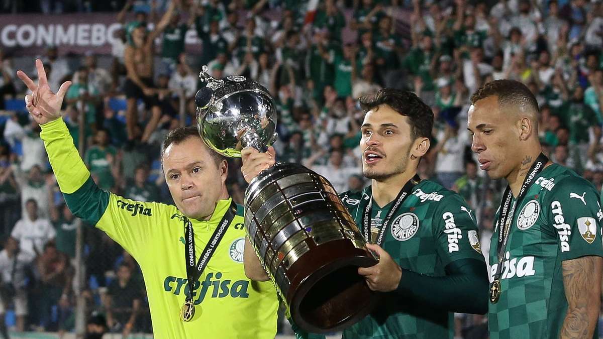 Gómez titular e Veiga com poucos minutos: o saldo dos jogadores do Palmeiras  nas Eliminatórias