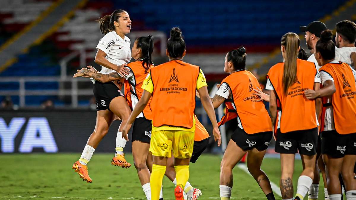 Corinthians goleia o São Paulo e conquista quarto título do Campeonato Paulista  feminino - Gazeta Esportiva