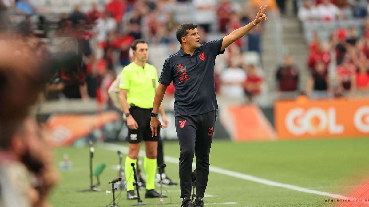 Wesley Carvalho avalia empate contra o Bahia: Não estamos sendo