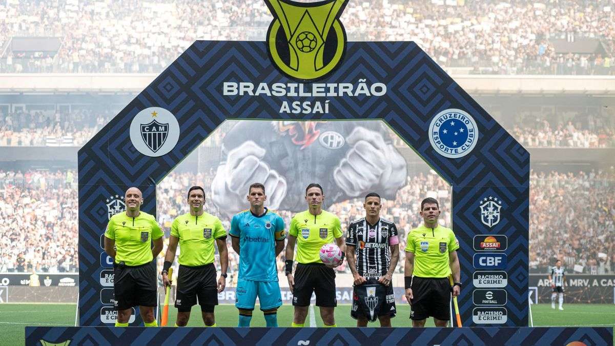 Galo faz contra e Cruzeiro vence o primeiro clássico na Arena MRV - Placar  - O futebol sem barreiras para você