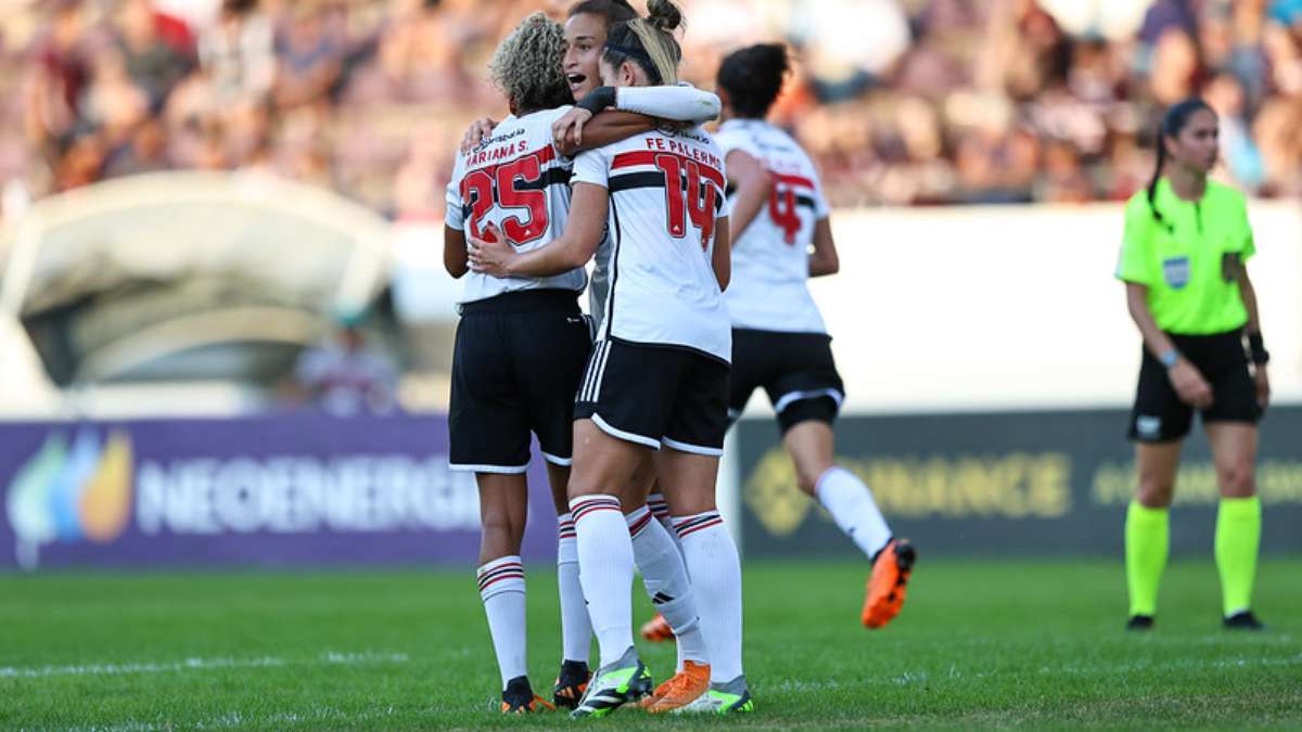 Santos vence o São Paulo no jogo de ida da semifinal do Paulista Feminino -  Diário do Peixe