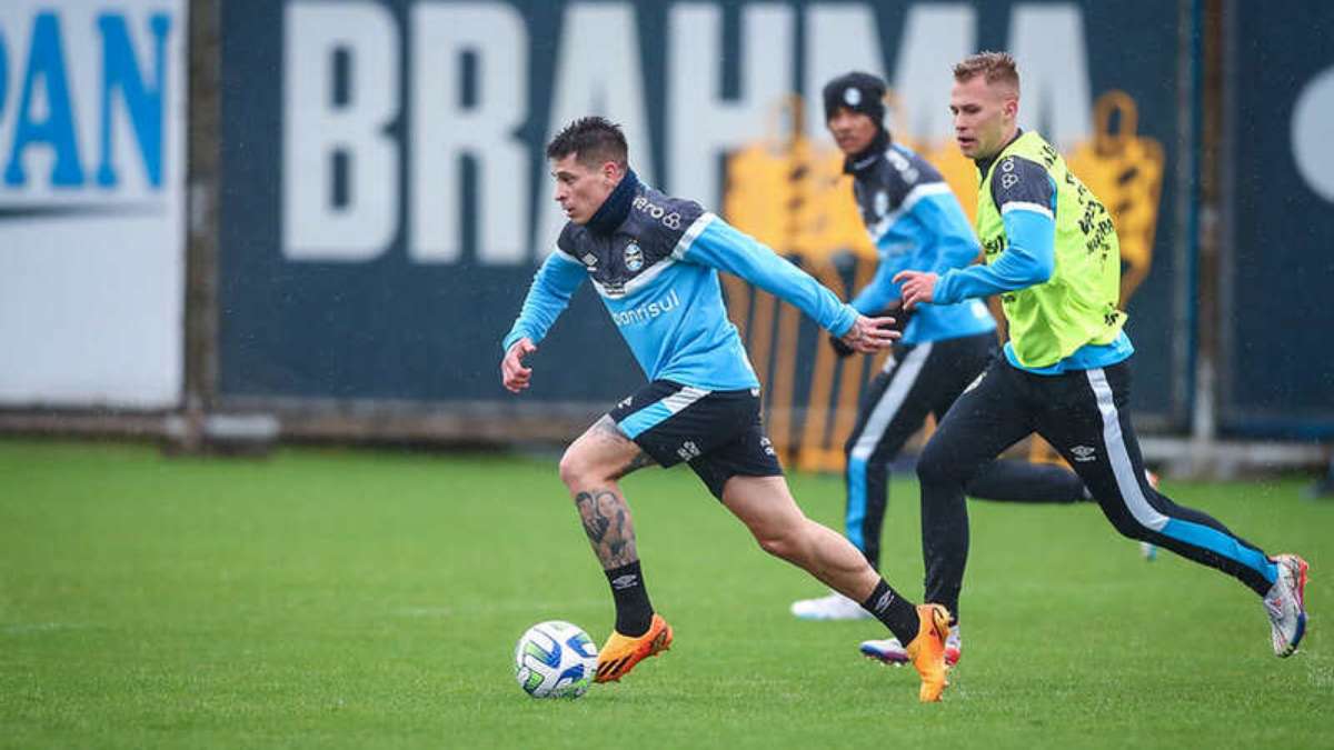 Grêmio tem quatro retornos no grupo para jogo contra o Botafogo