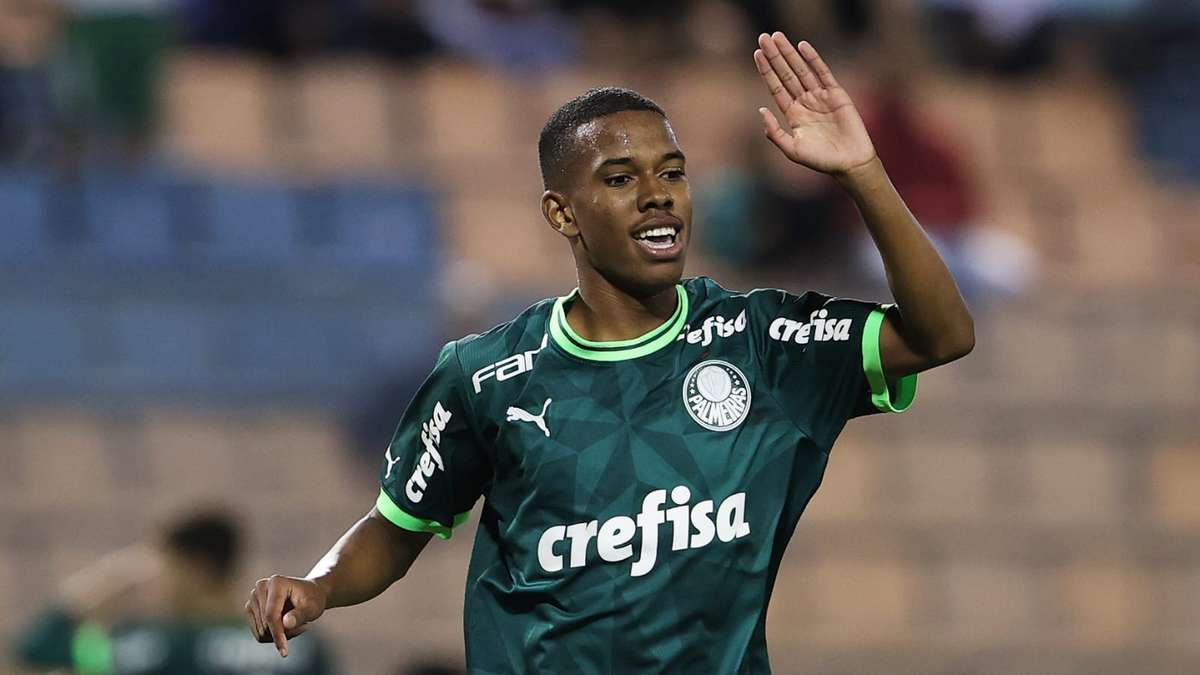 Campeão do Mundial Sub-17, Palmeiras retorna à Espanha em busca do