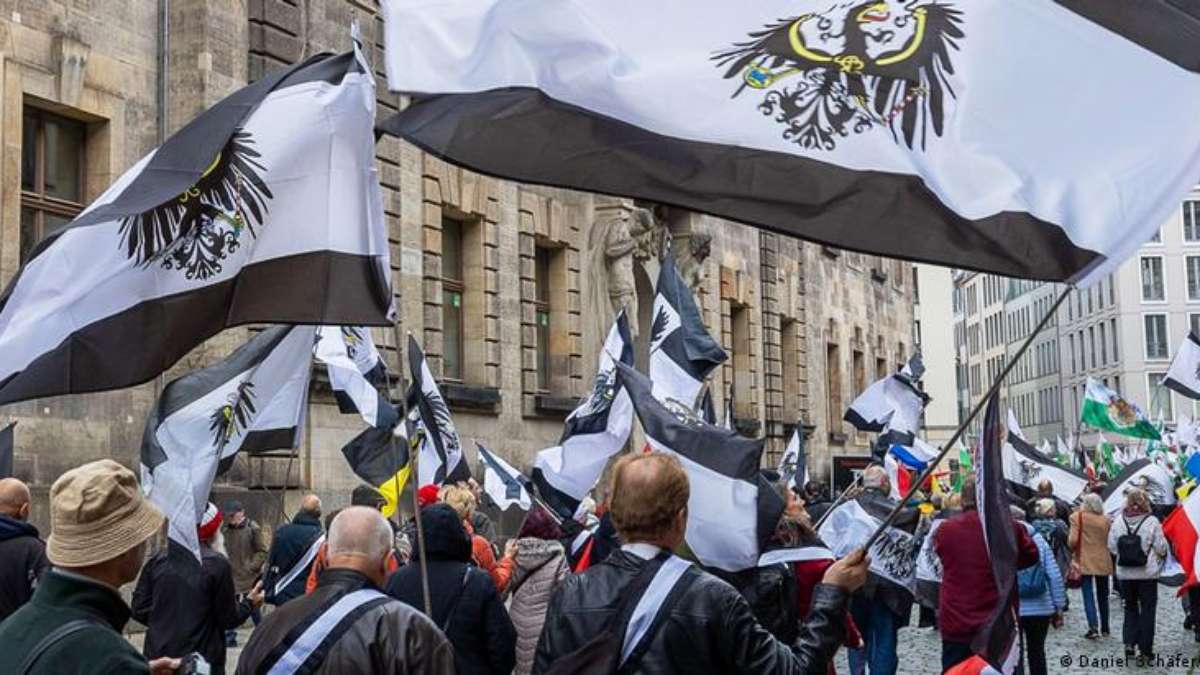 Deutschland ergreift neue Maßnahmen gegen Verschwörungsgruppe