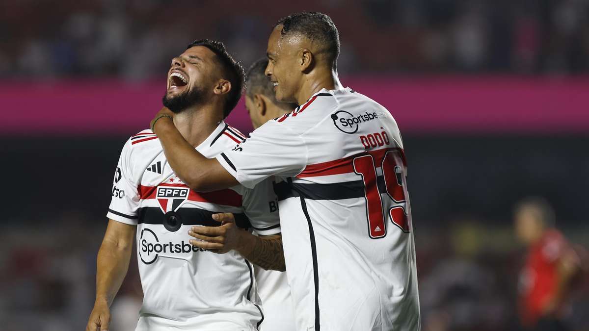 Se não precisa da Libertadores para ser campeão mundial, o São Paulo é  tetra, alfineta Cicinho