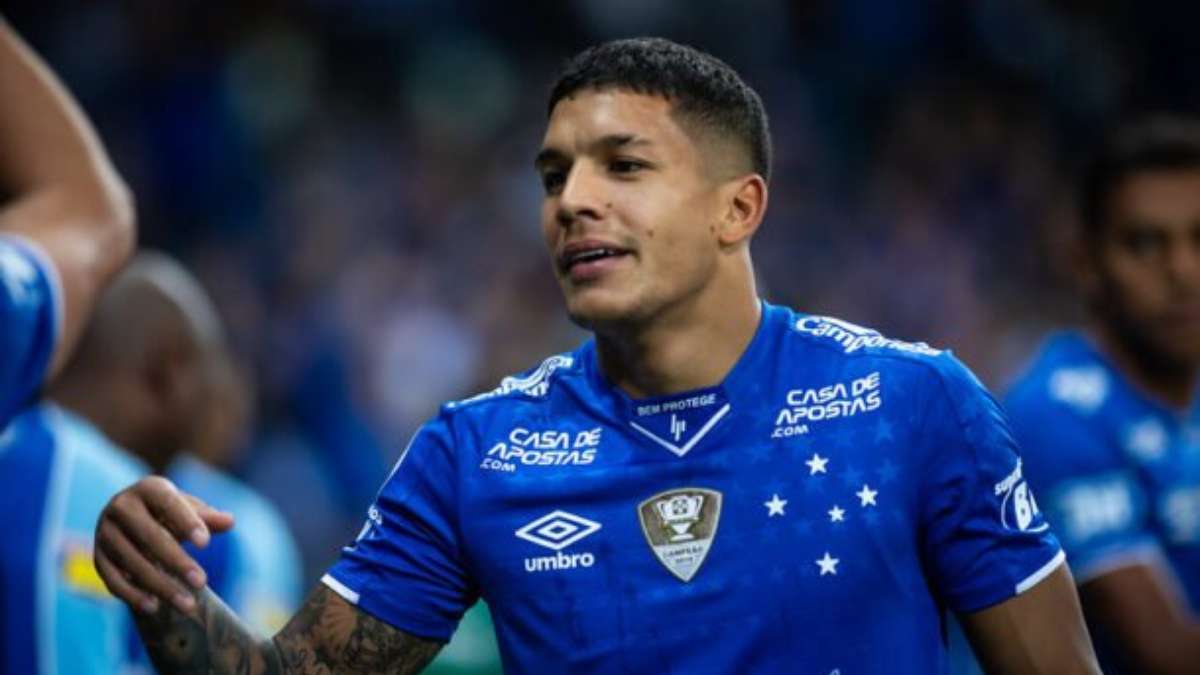 Cruzeiro negocia el regreso del volante Lucas Romero, procedente de León, a México