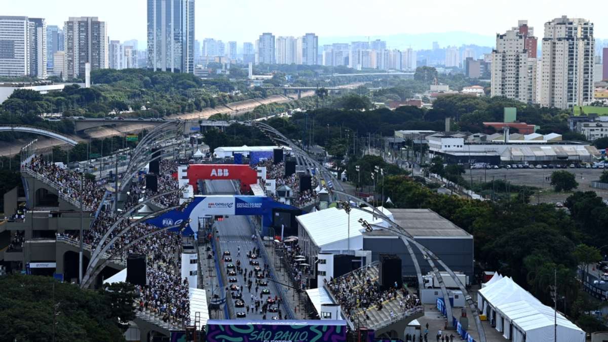 Sede actual de las carreras de Fórmula E en São Paulo, el Sambódromo do Anhembi ha albergado anteriormente otros eventos