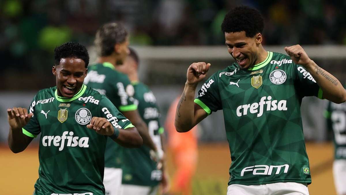 Endrick e Murilo com a camisa do Palmeiras - Foto | Reprodução: Internet