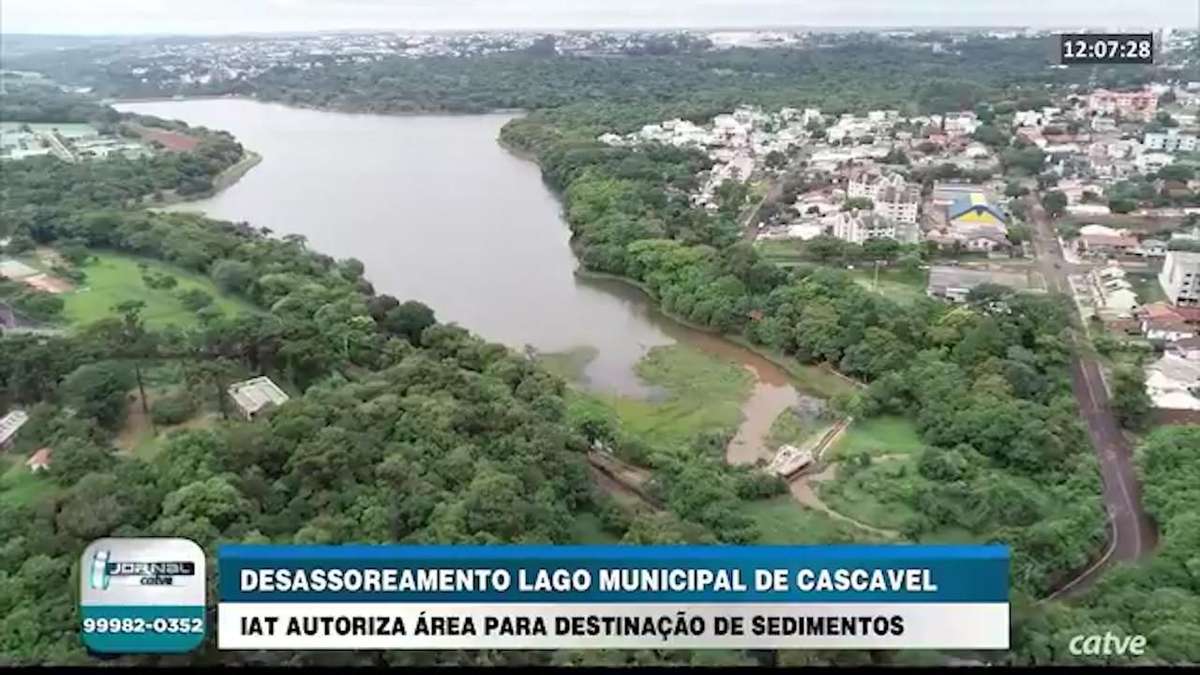 Área destinada para receber sedimentos do desassoreamento do Lago ...