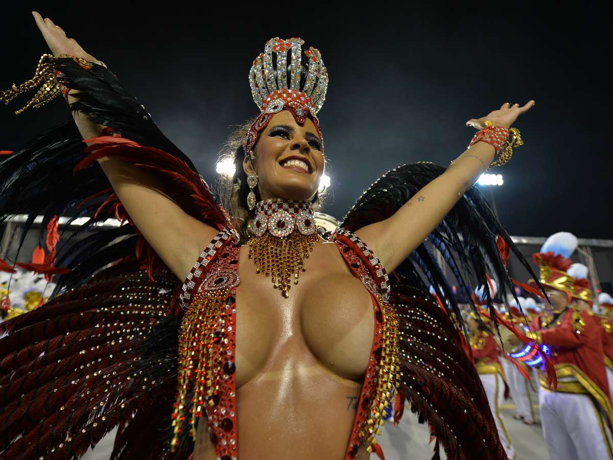 смотреть бразильский карнавал с голыми фото 9