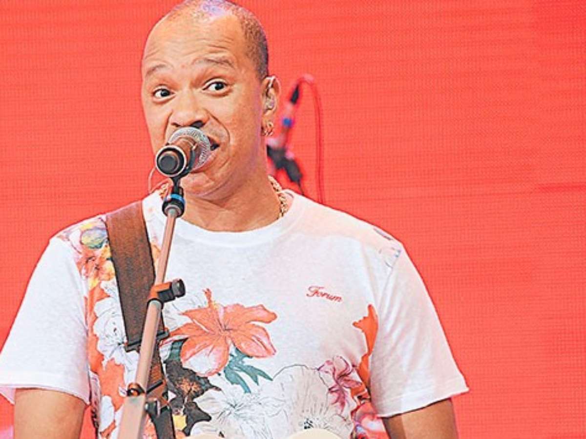 Vocalista do Raça Negra diz que letras românticas deram upgrade no samba