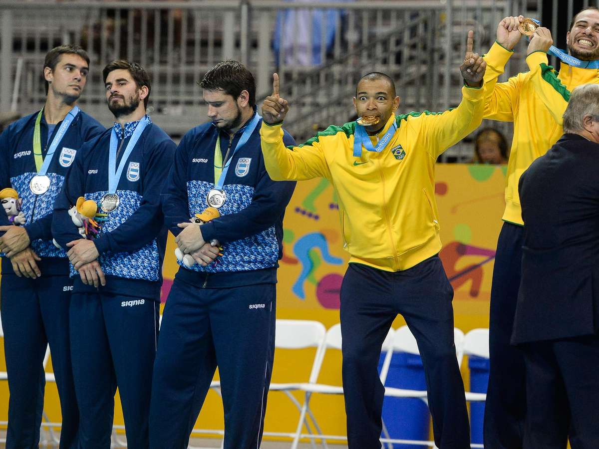 Papelão: Argentina leva uniforme errado para jogo e é eliminada do Pan