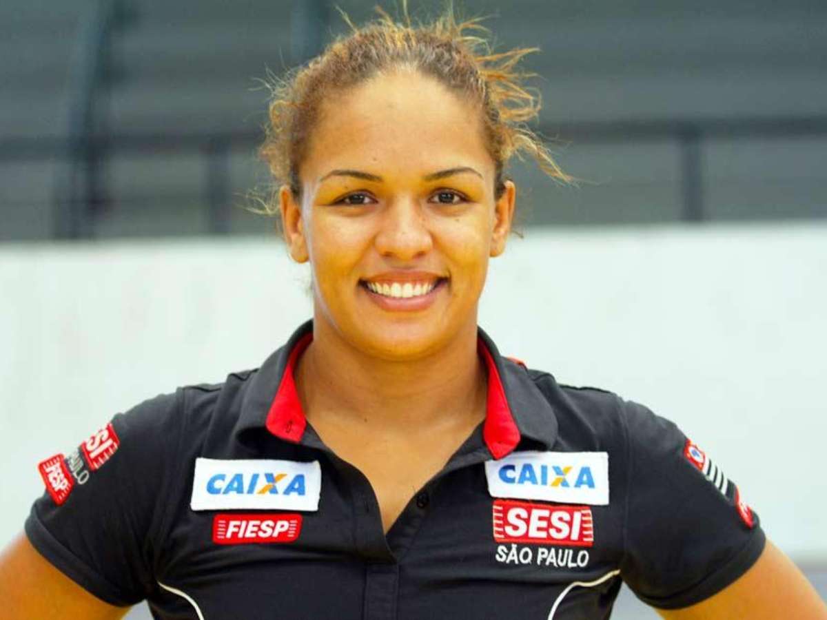 Aline Silva vence e vai às quartas de final na luta olímpica na Rio-2016 -  18/08/2016 - UOL Olimpíadas