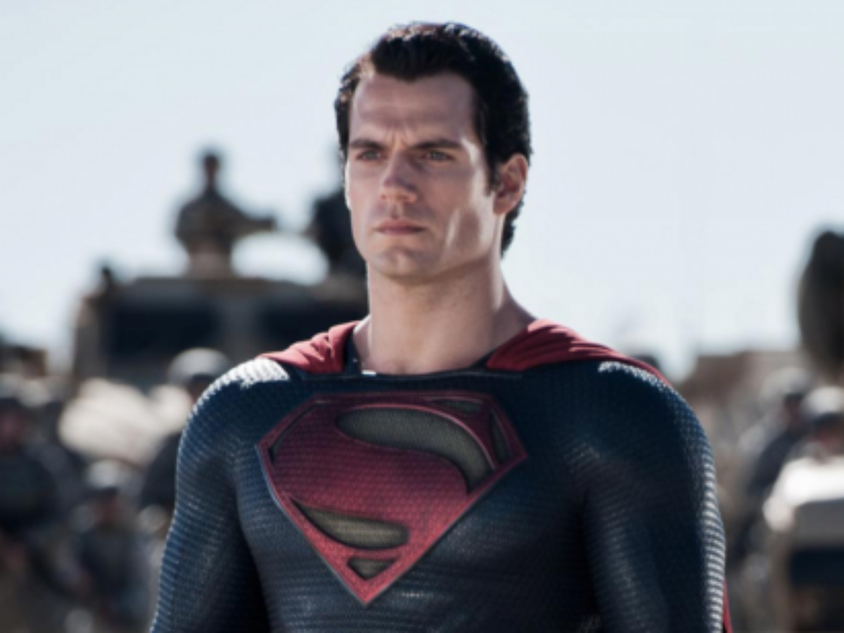 EGO - Henry Cavill, o Superman, visita Pão de Açúcar usando camisa