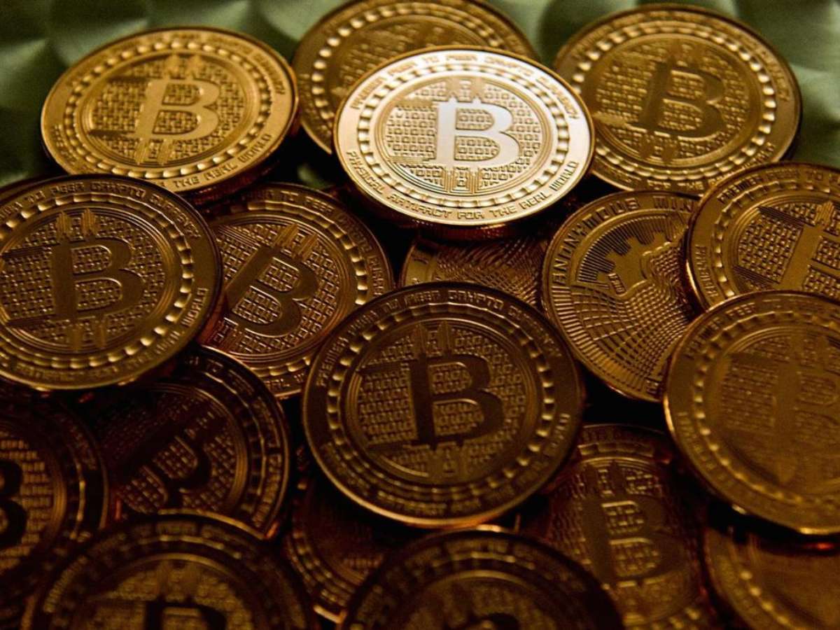 Homem quer escavar lixão em busca de HD com mais de R$ 320 milhões em  bitcoins