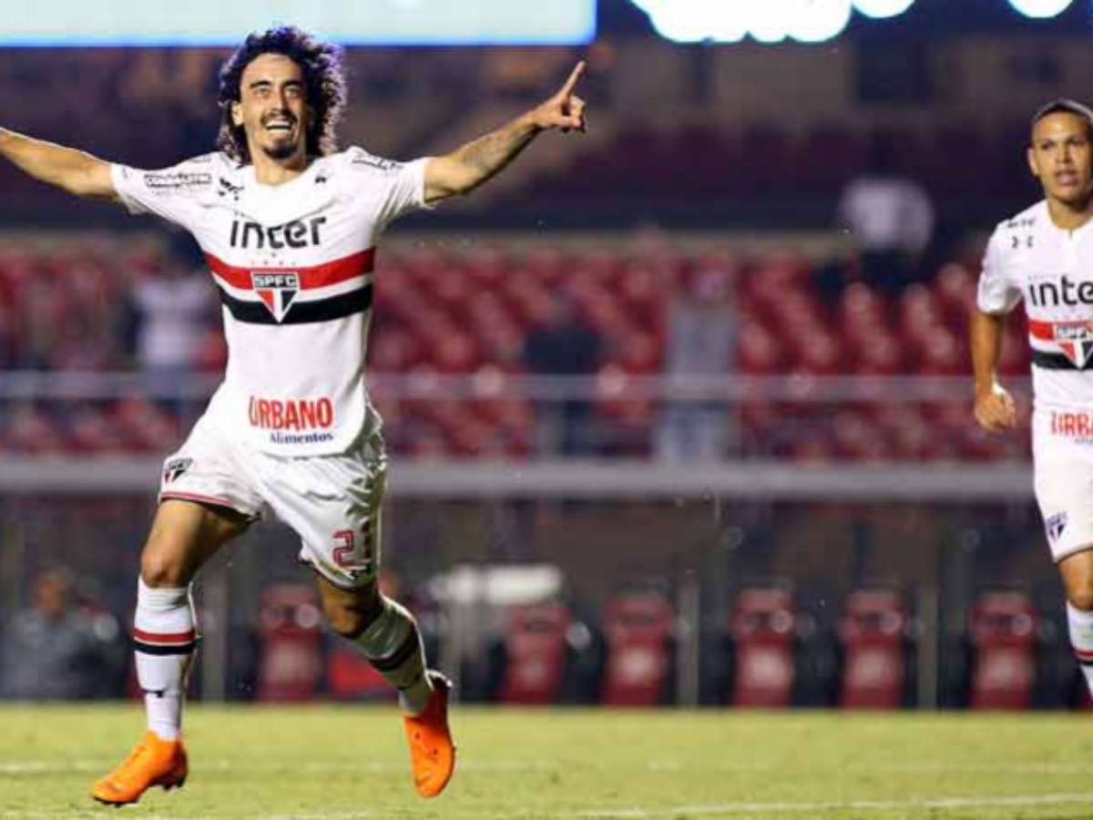 Valdívia comemora primeiro gol pelo São Paulo e revela: Na