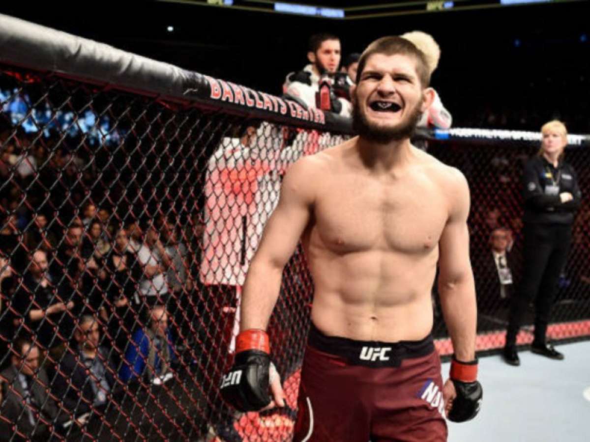 Khabib responde 'desafios' e afirma: 'Só volto em novembro'; veja