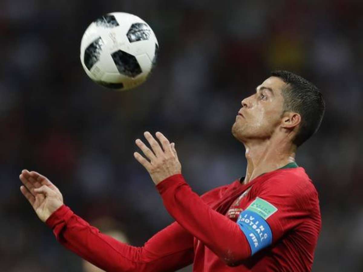 Cristiano Ronaldo marca três e Portugal arranca empate contra Espanha
