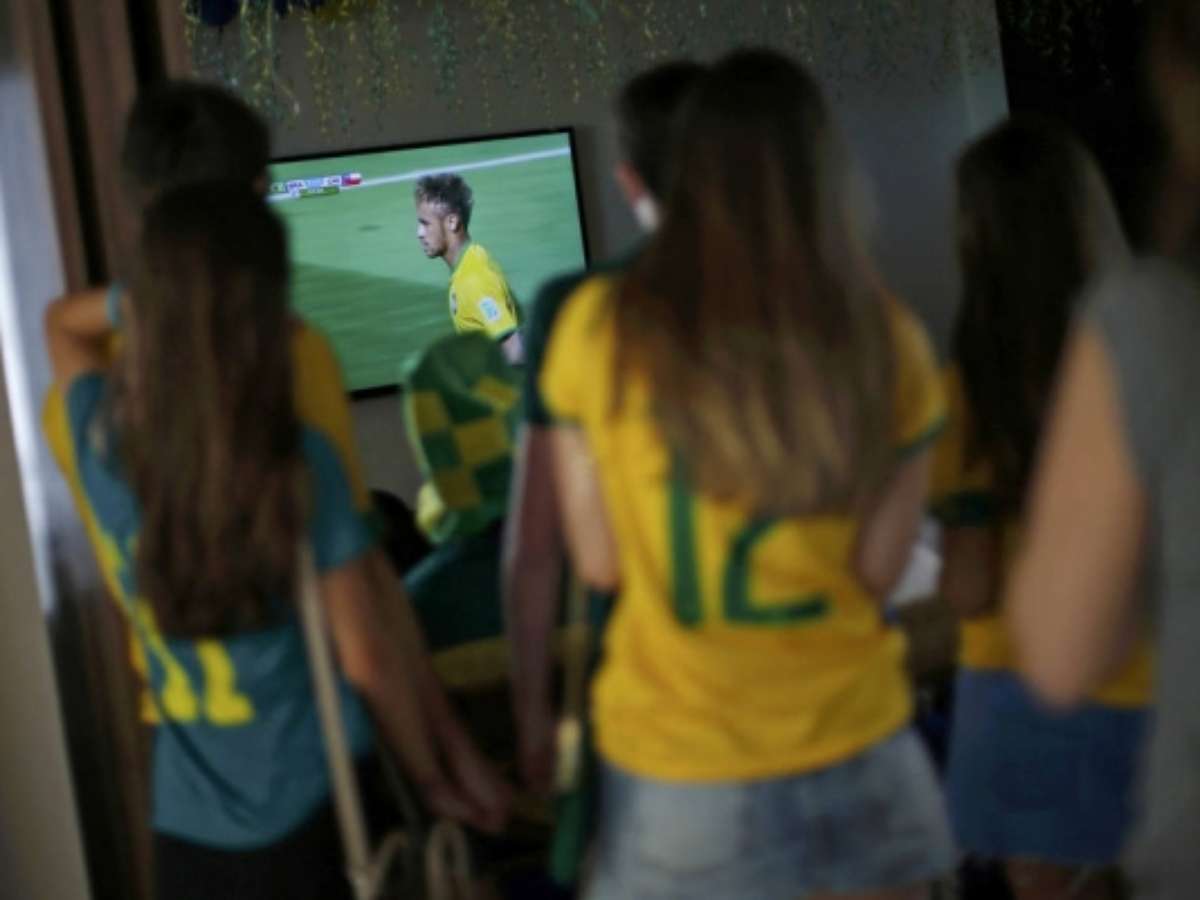 Patrões são obrigados a liberar empregados em jogos do Brasil na Copa?