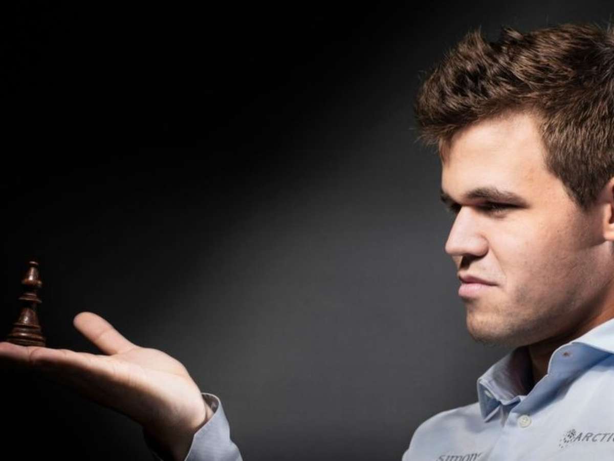 Magnus Carlsen faz match emocionante e avança às oitavas